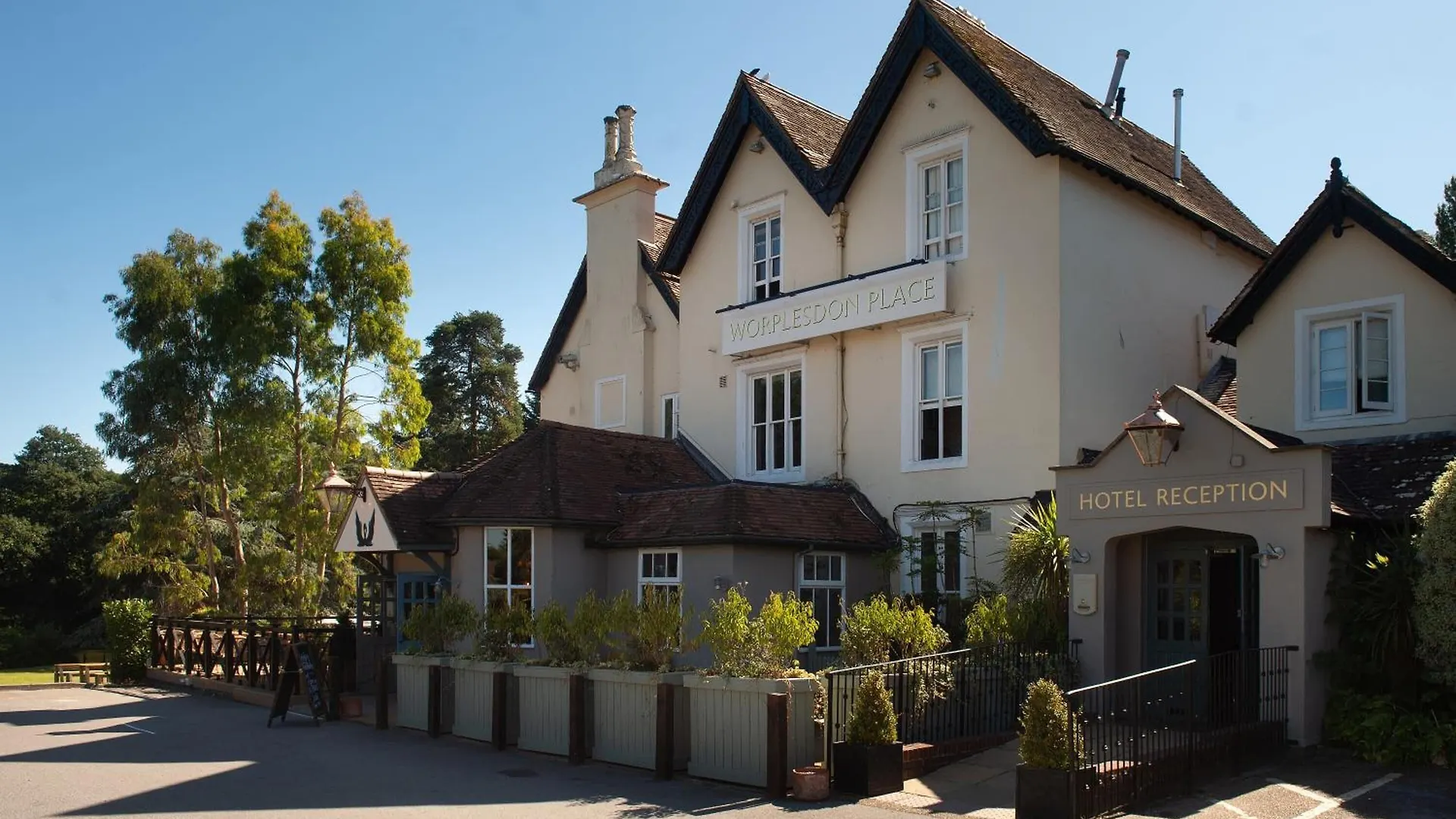 4 Young & Co.'s Brewery Hotels in England Worth Booking