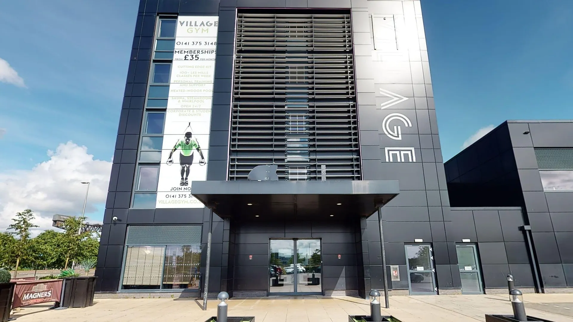 4 Family Hotels Near Glasgow Central Mosque Worth Booking