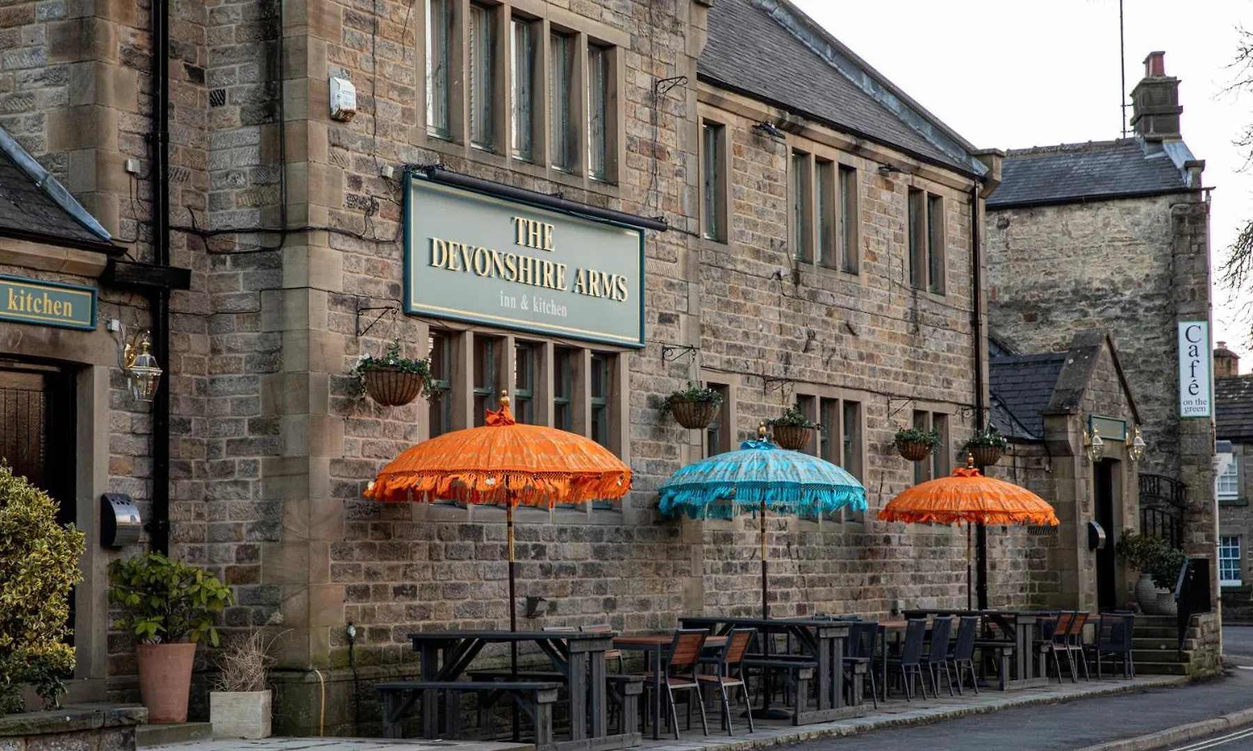 Staying Near Toys Of Yesteryear: 4 Central Hotels Compared