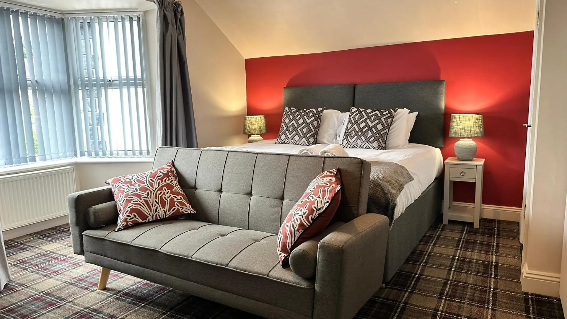 Where to Stay Near Windsor Hockey Club: 4 Best Hotels
