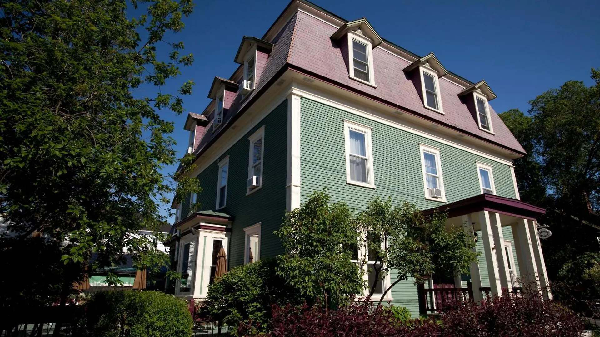 15 Exceptional Design Hotels in Quebec Worth Booking Now