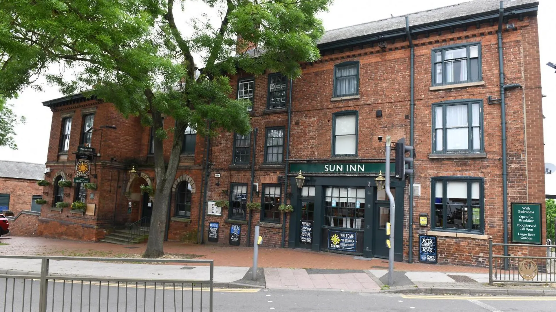 4 Highly Rated Hotels Close to Erewash Museum