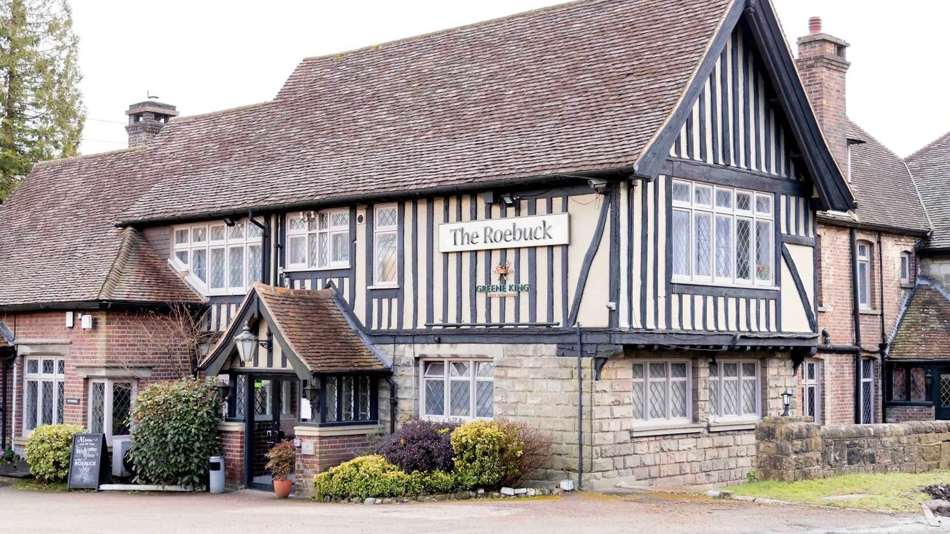 4 Couple Hotels Close to Ashdown Forest Llama Park