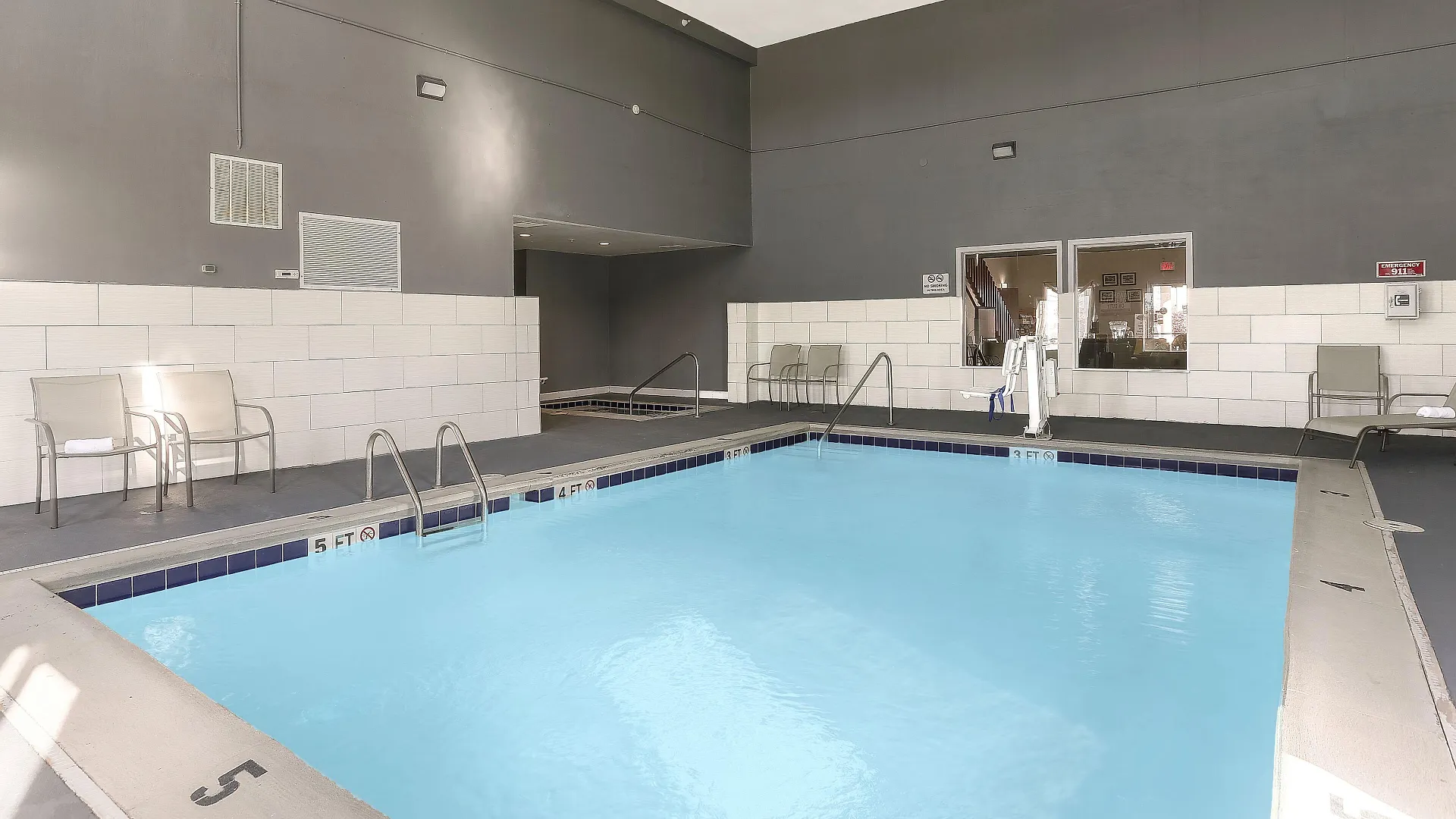 Where to Stay Near Warren County Parks Athletic: 5 Business Hotels