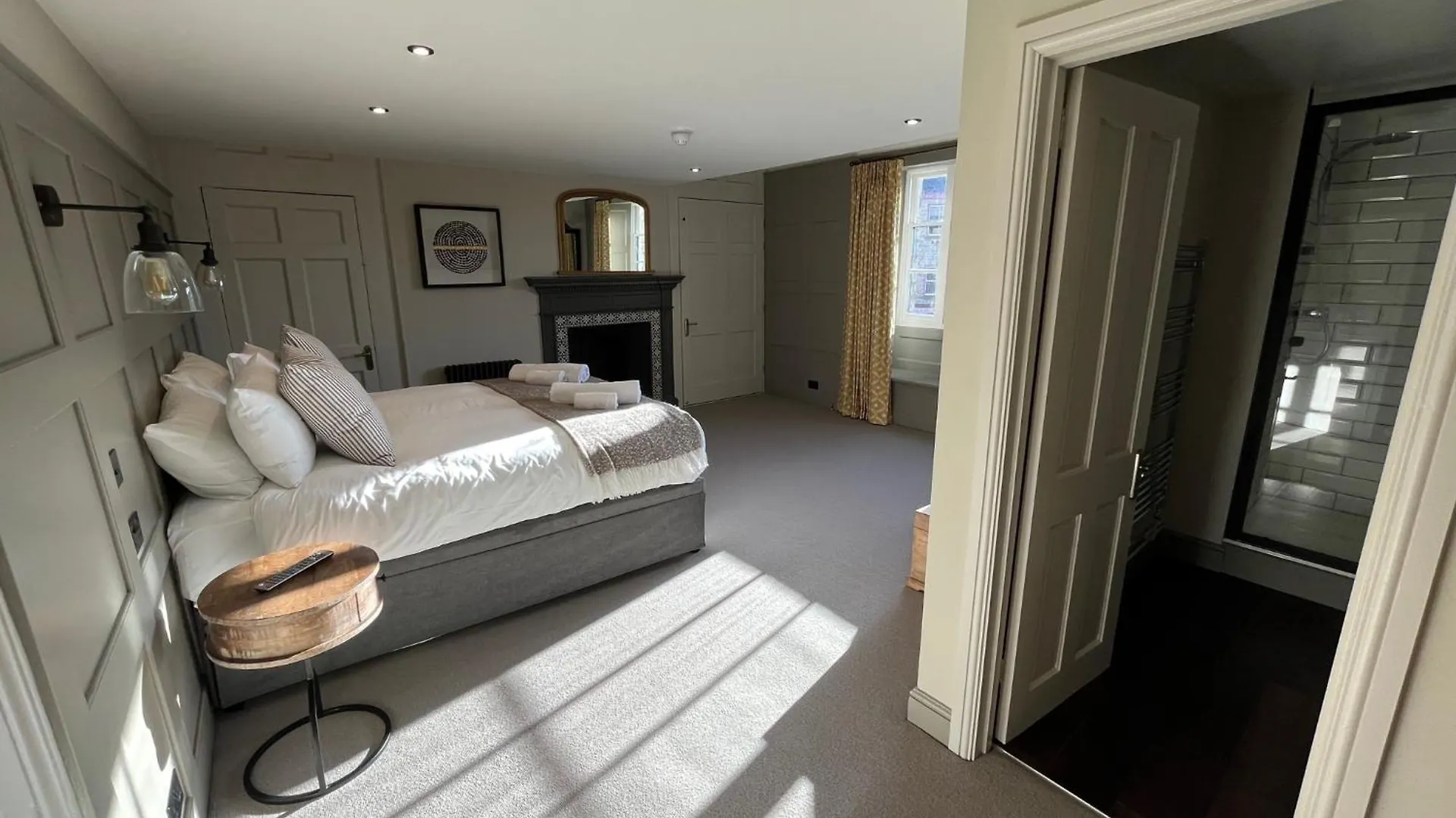 4 Central Hotels Near Heathfield Driving Range That Stand Out