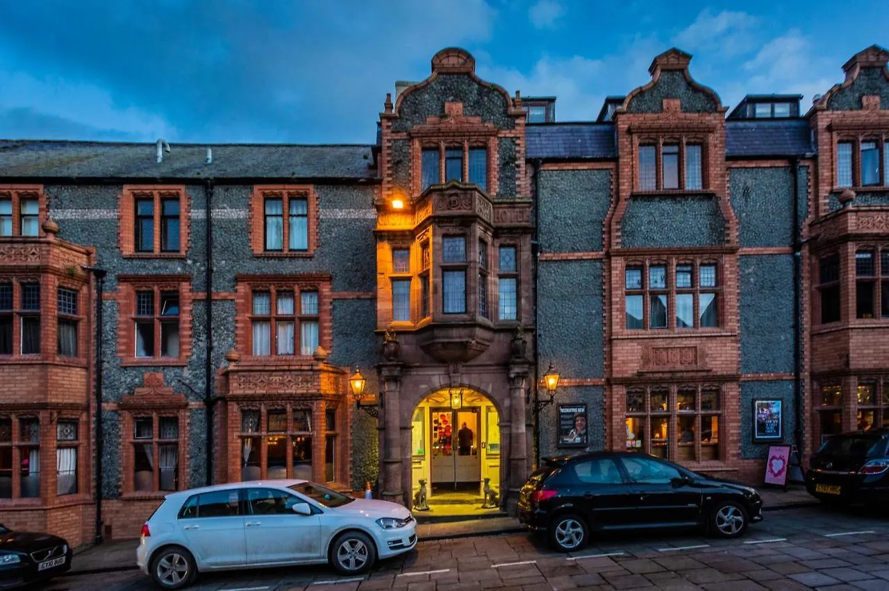 5 Top-Rated Beach Hotels In North Wales, UK
