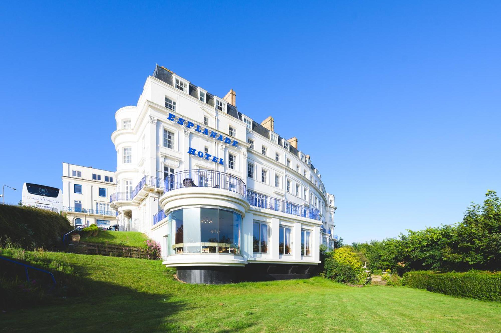 4 Beach Hotels Close to Scarborough South Cliff Golf Club