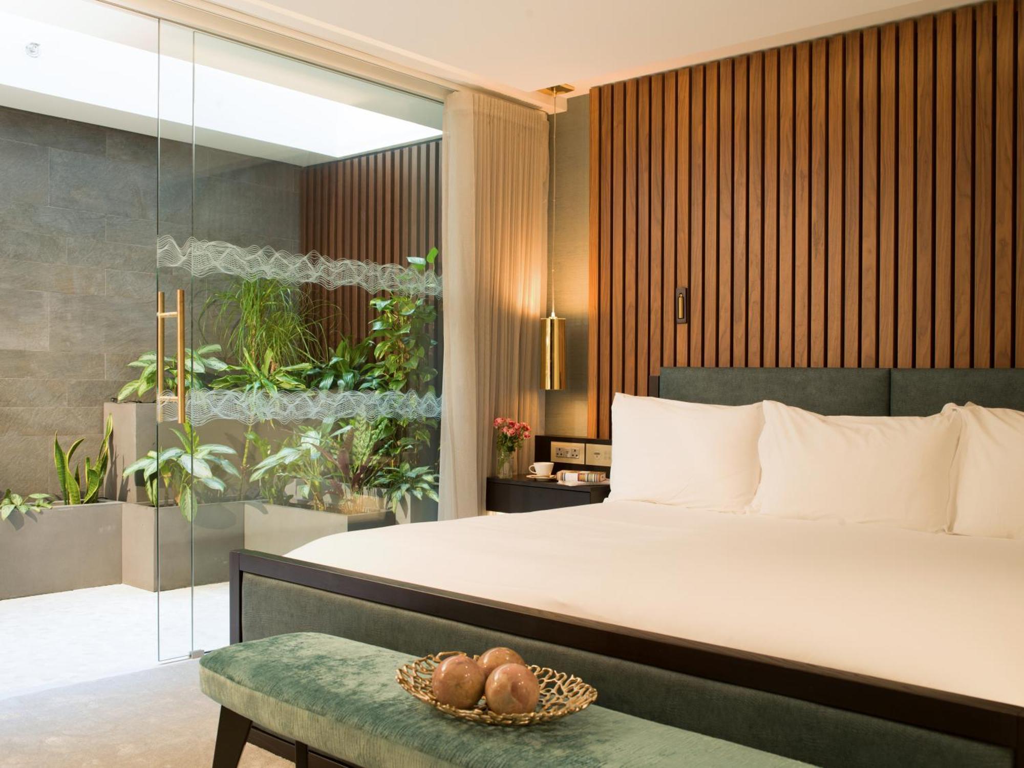 15 Smart Family-Friendly Hotels Near Covent Garden Worth Booking
