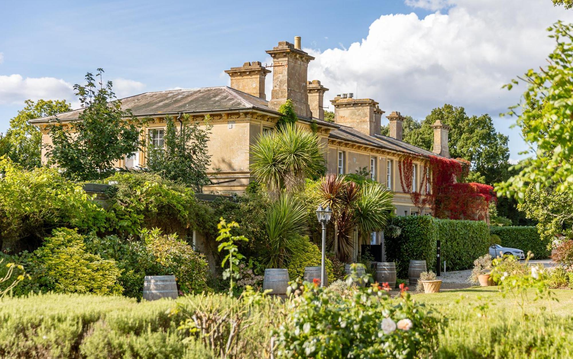 4 Budget Hotels Near Isle of Wight Steam Railway Worth Booking
