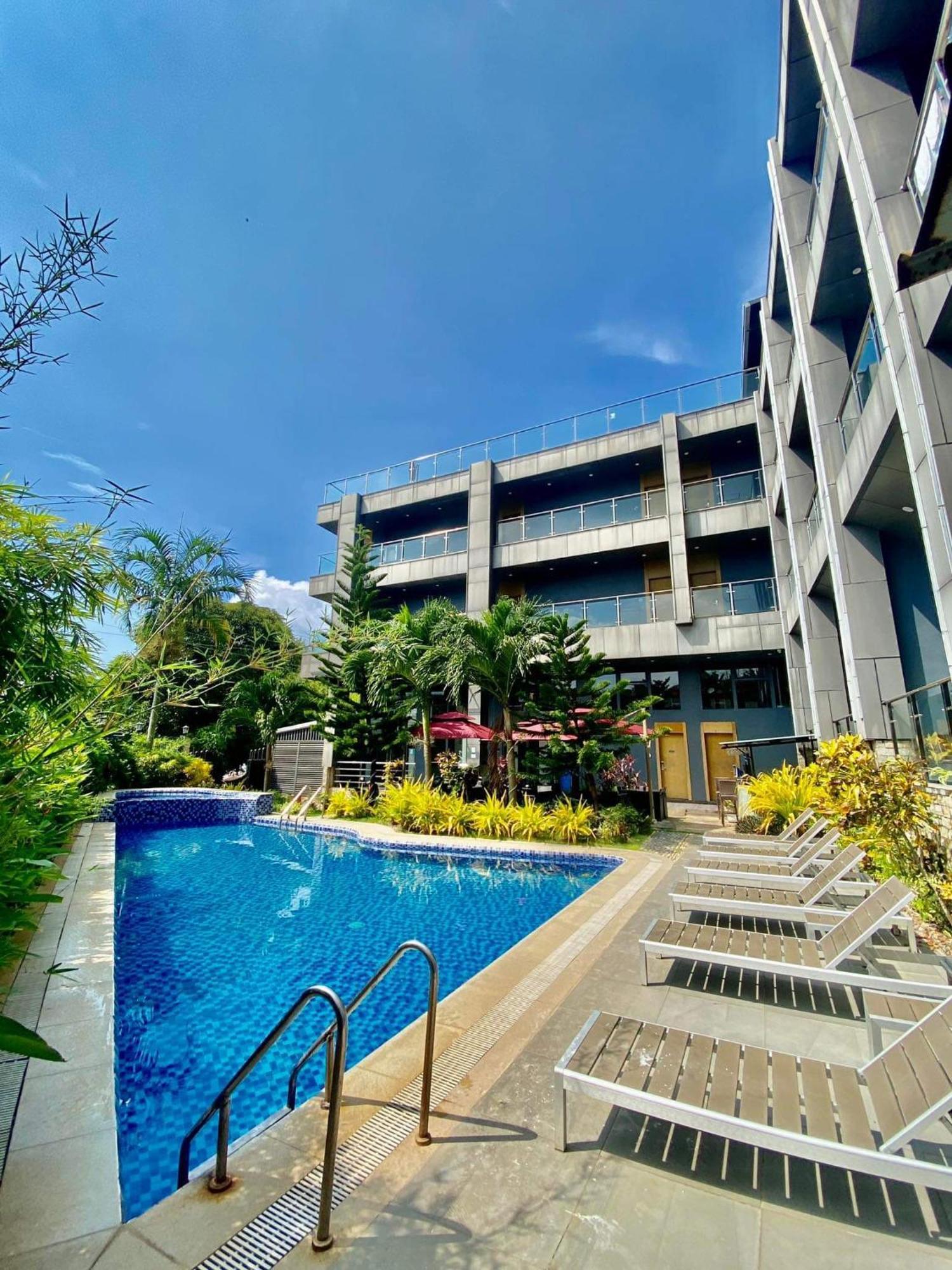 Where to Stay in Coron: 4 Best 3-Star Hotels