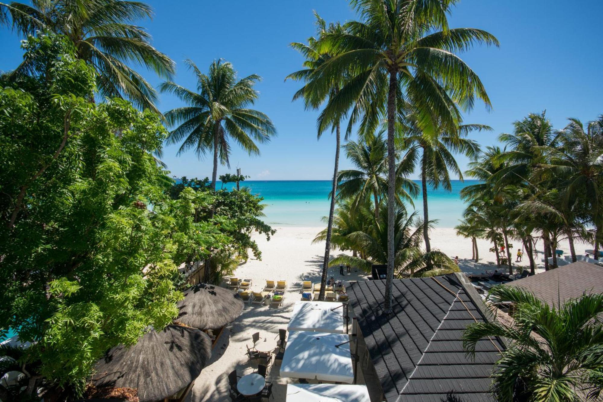 4 Hotels Near Diniwid Beach That Deserve a Closer Look