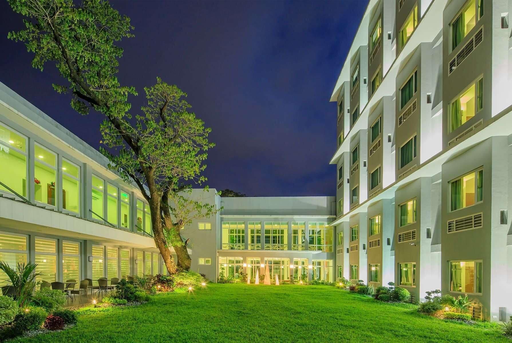 7 Leisure Hotels in Philippines Worth Booking Right Now