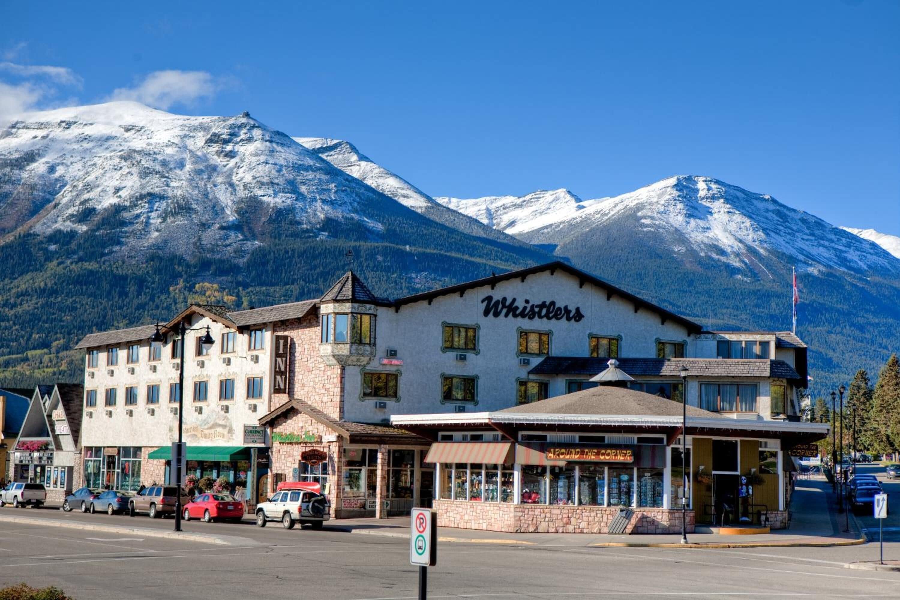 4 Central Hotels Near Jasper Tramway That Deliver