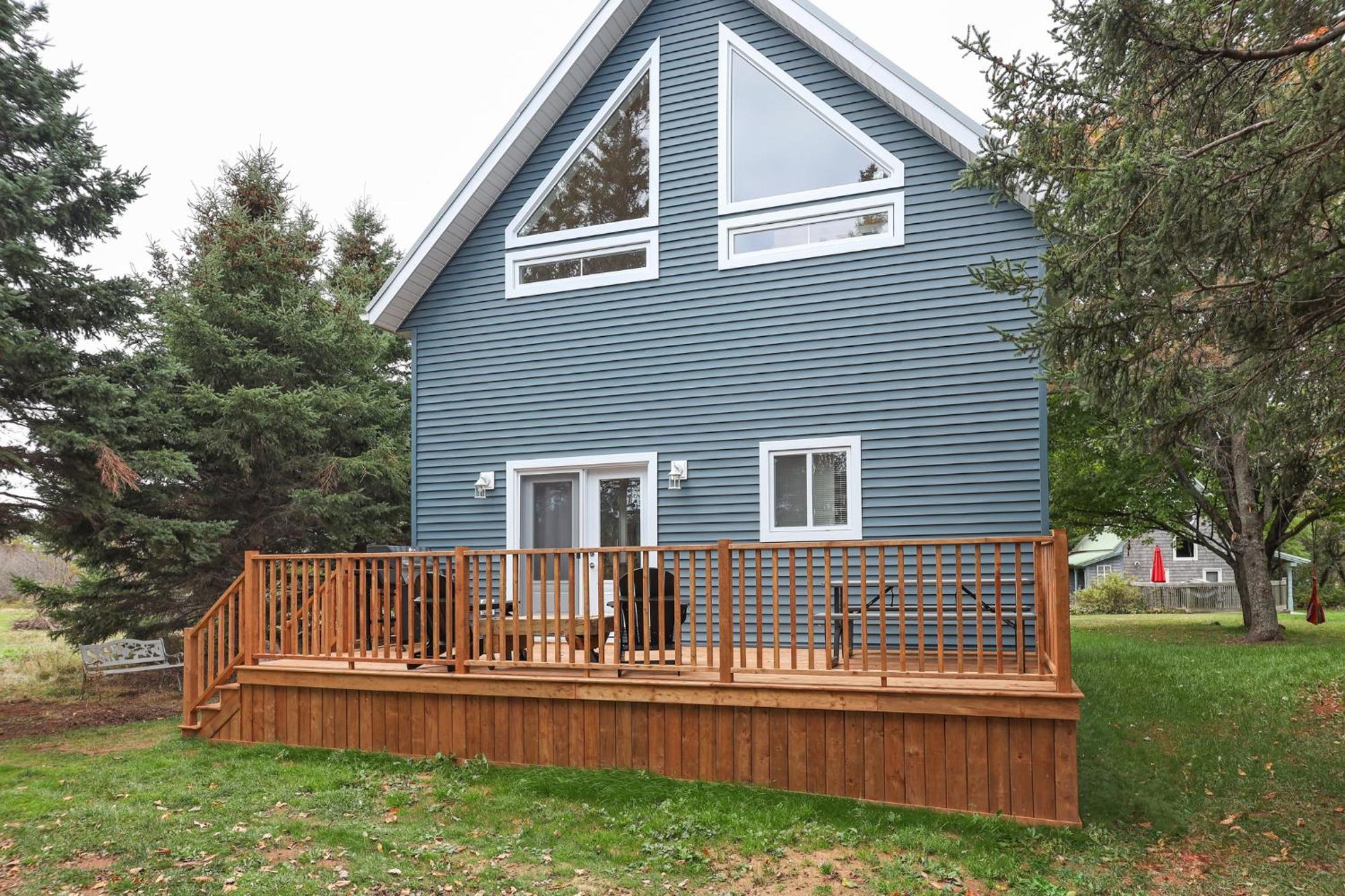 4 Smart Leisure Hotels Near Cavendish Beach Worth Booking