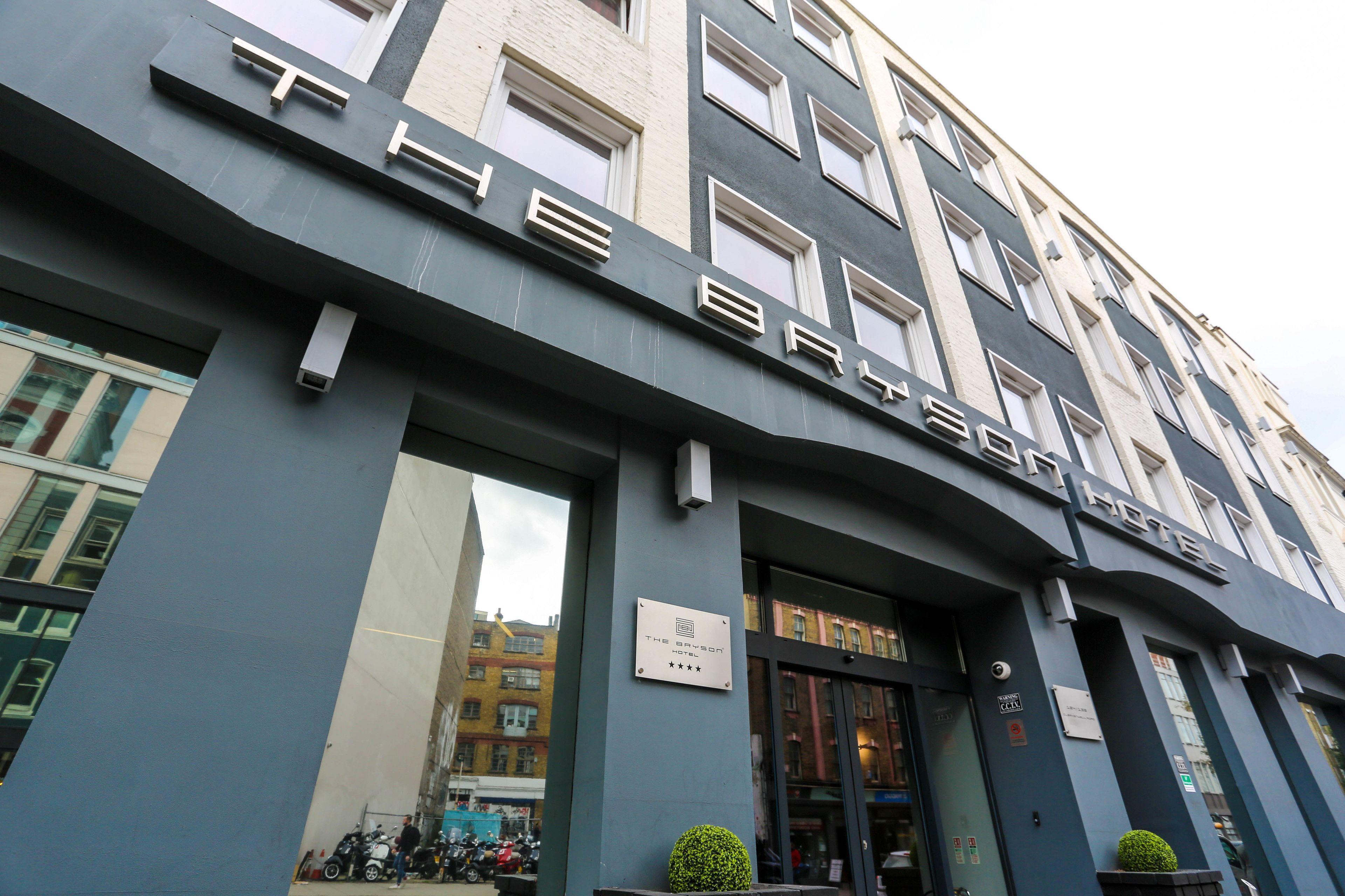 Staying Near Churchill War Rooms: 5 Romantic Hotels Compared